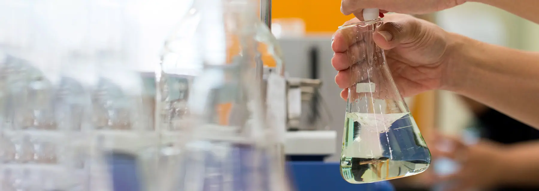 ¿Cuánto gana un bioquímico? Los sueldos en el sector